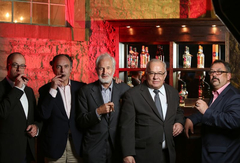 (von links) 5th Avenue-Marketingleiter Christoph Puszkar, Javier Terrés, Vize-Präsident von Habanos S.A., 5th Avenue-Geschäftsführer Heinrich Villiger, Raúl Becerra, Botschafter der Republik Cuba und Habanos-Repräsentant Antonio de Dios