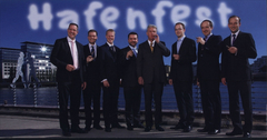 Berlins Zigarrenhändler Maximilian Herzog und Team.
